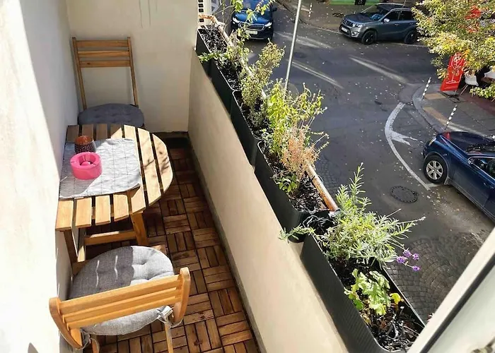 Cozy & Boho Center *